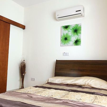 King'S Gardens Apartment Пафос Екстер'єр фото