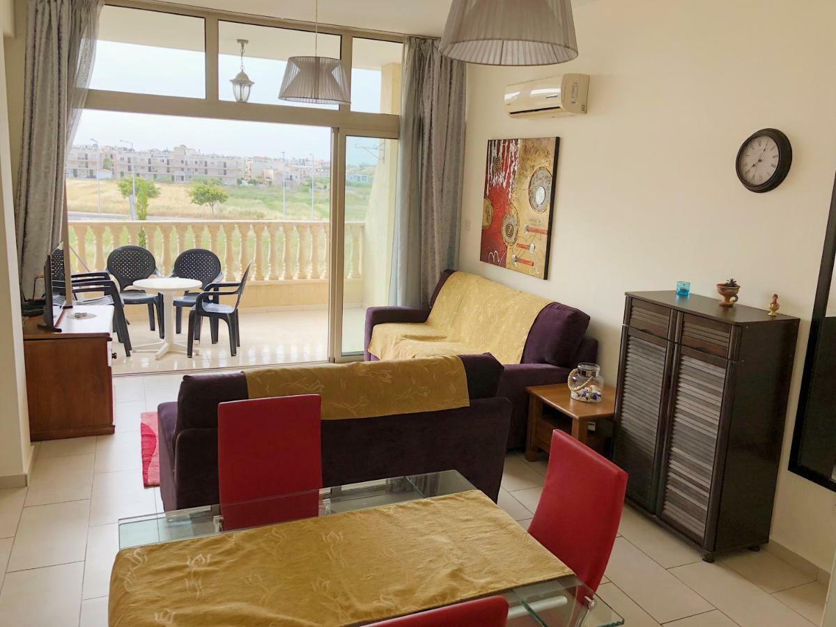 King'S Gardens Apartment Пафос Екстер'єр фото